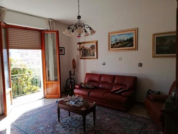 Casa con 6 locali in vendita in San Giovanni Valdarno