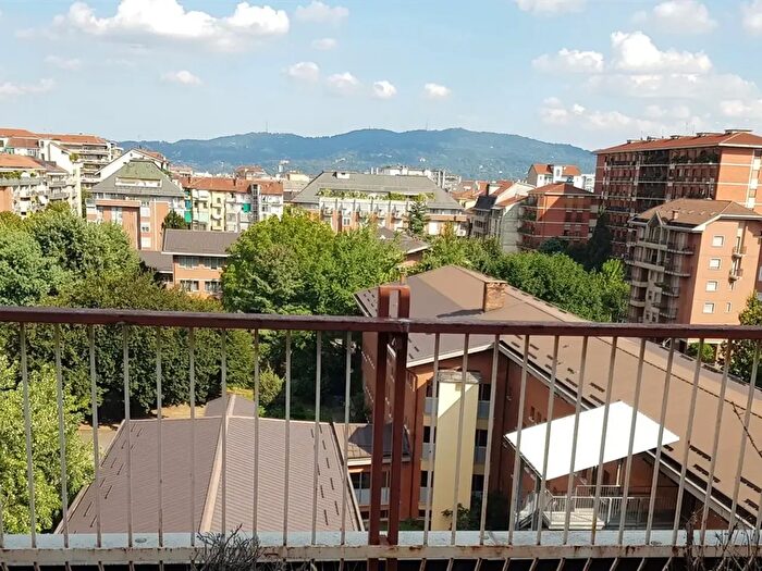 Appartamento trilocale in affitto in Via Cardinal Fossati, Torino