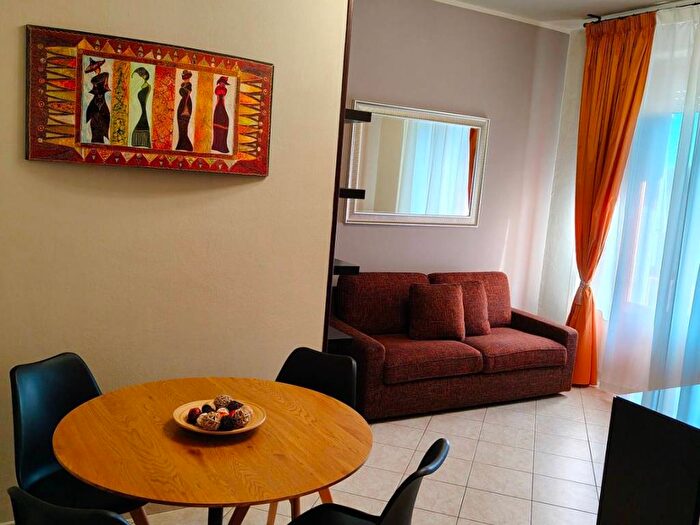 Appartamento bilocale in affitto in Via Maragliano, Porta al Prato San Jacopino, Firenze