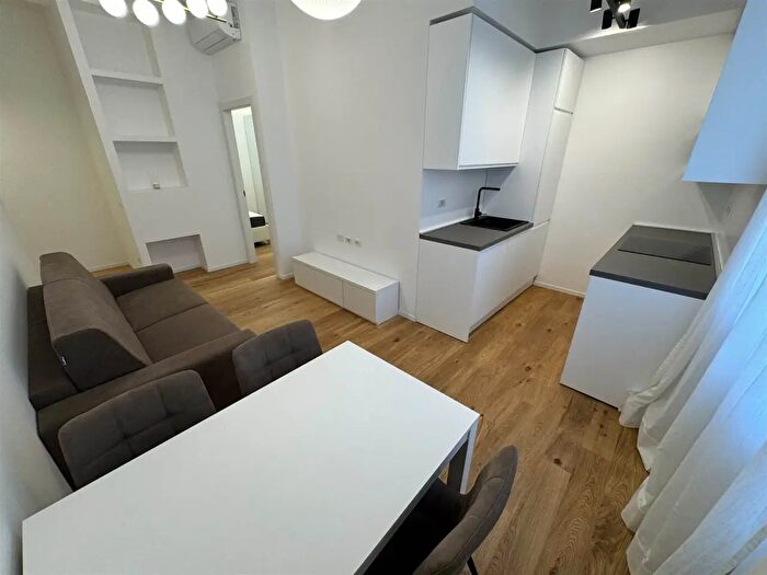 Appartamento bilocale in vendita in Via Palma, Milano