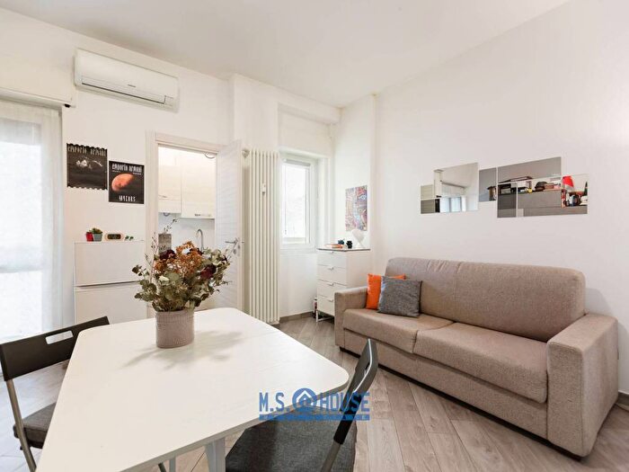 Appartamento monolocale in affitto in Dergano, Milano