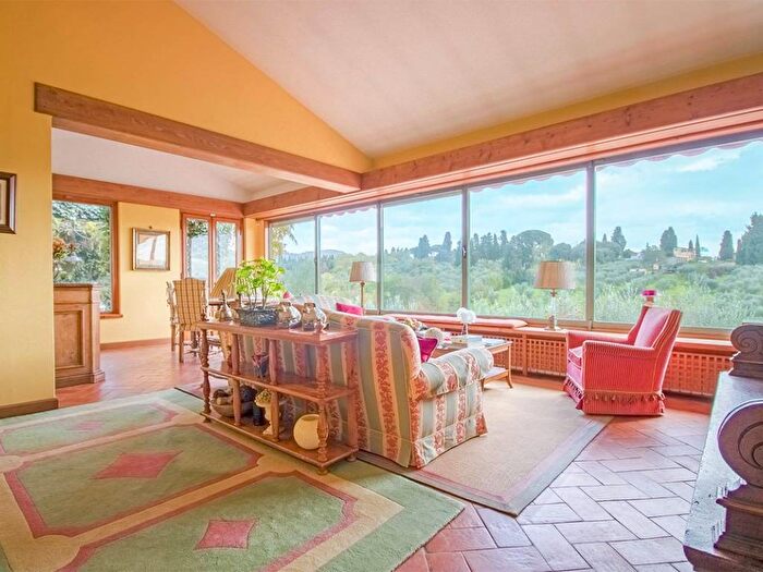 Casa con 6 locali in affitto in Via Ernesto Rossi, Careggi Rifredi Dalmazia, Firenze