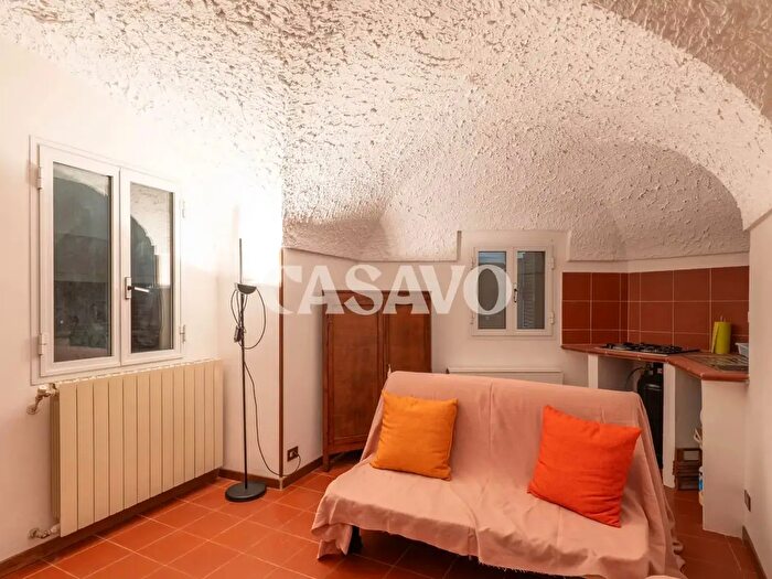 Casa con 6 locali in vendita in Via Fossano, Ceriana