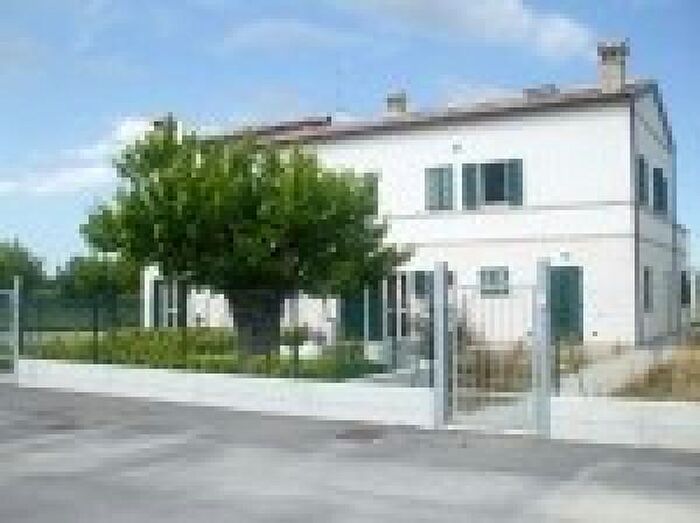 Casa con 6 locali in vendita in Via Avolante, Monte Roberto