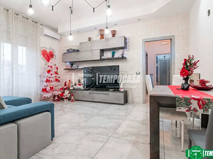 Appartamento trilocale in vendita in Via Goffredo Mameli, San Vittore Olona