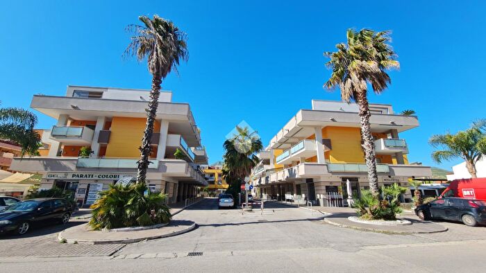 Appartamento quadrilocale in vendita in Via Stellato, San Prisco