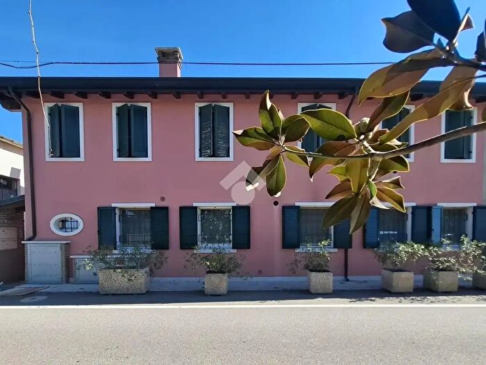 Appartamento bilocale in vendita in Via Bosco di Rivalunga, Zevio