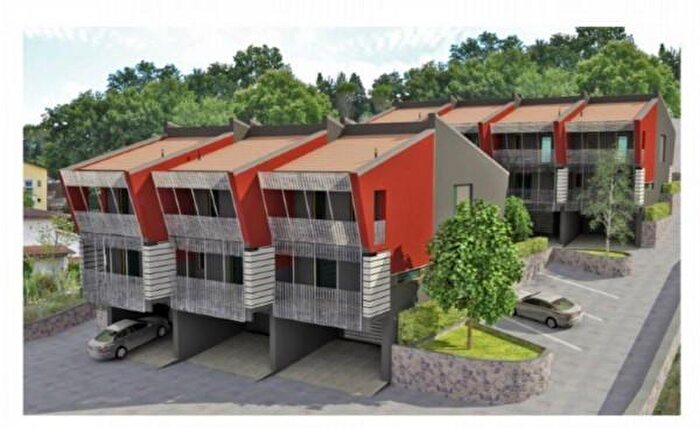 Casa con 6 locali in vendita in Area Residenziale Orte Scalo, Orte