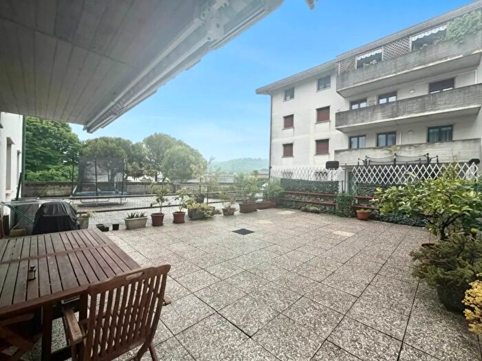 Appartamento con 6 locali in vendita in Via Leonardo da Vinci, Altavilla Vicentina