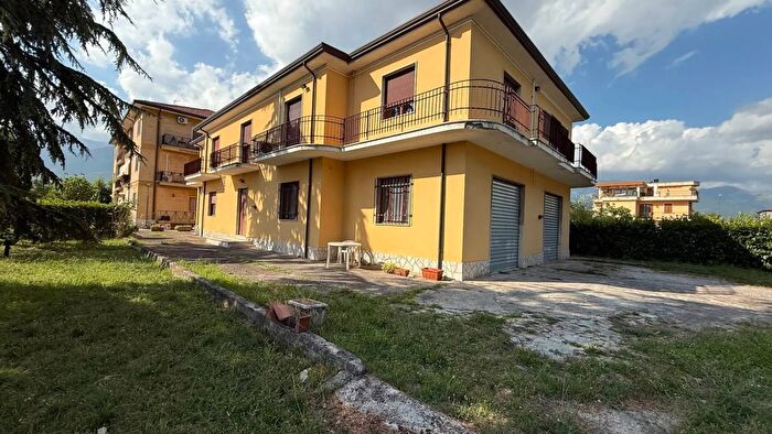 Appartamento con 6 locali in vendita in Viale San Domenico c, Sora