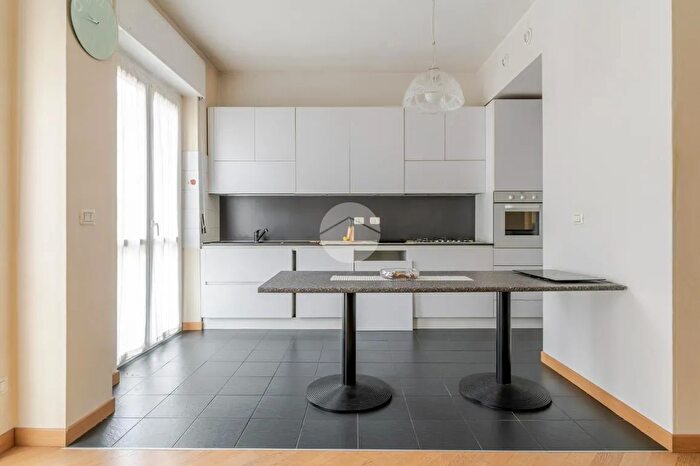 Appartamento trilocale in vendita in Via Privata Nicolò Alunno, Milano