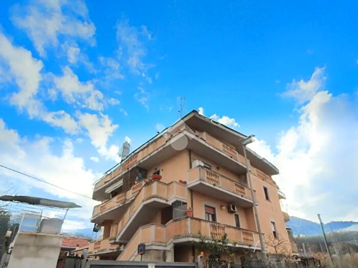 Appartamento trilocale in vendita in Via Cesare De Lollis, Pescara