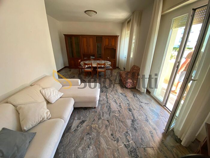 Appartamento con 5 locali in affitto in Viale Antonio Gramsci, Riccione