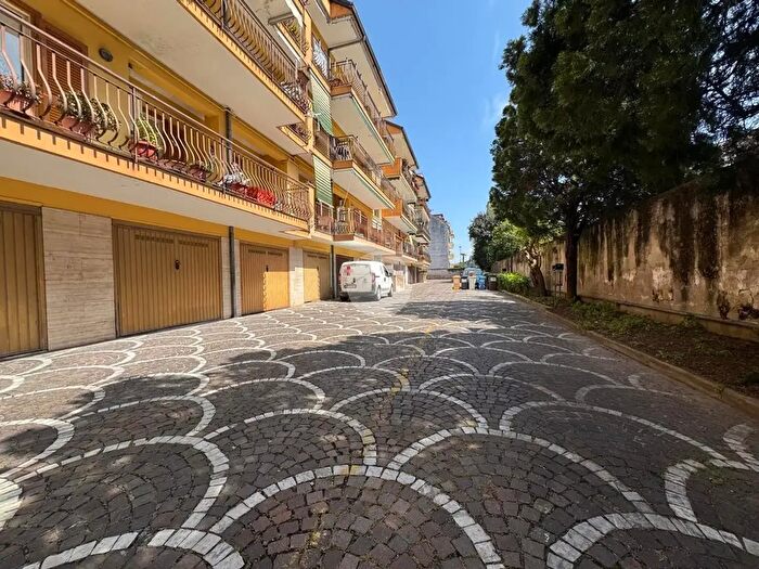 Appartamento bilocale in vendita in Viale San Francesco dAssisi, Giugliano In Campania