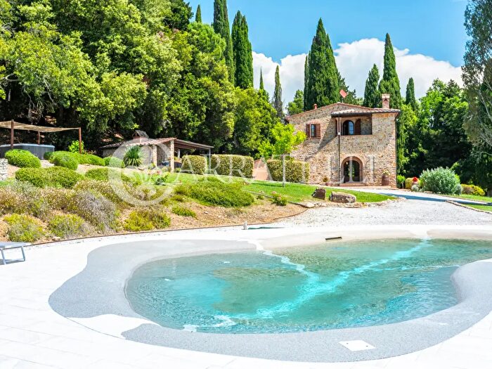 Casa con 11 locali in vendita in Strada Provinciale del Lodano, Monteverdi Marittimo
