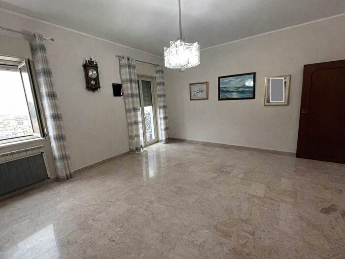 Appartamento quadrilocale in affitto in FILLIPO PALADINI, Centro, Caltanissetta