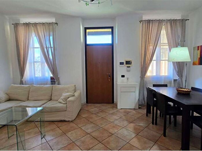 Appartamento trilocale in affitto in Via risorgimento, Centro, Sesto Calende