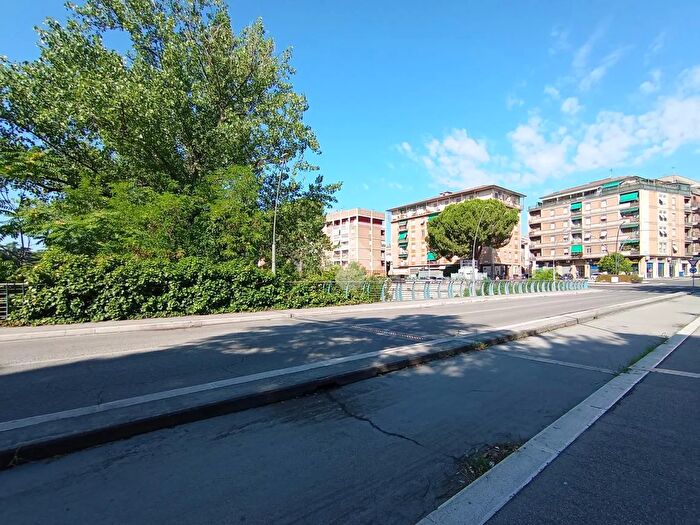 Appartamento trilocale in vendita in Via S Nicandro, Terni