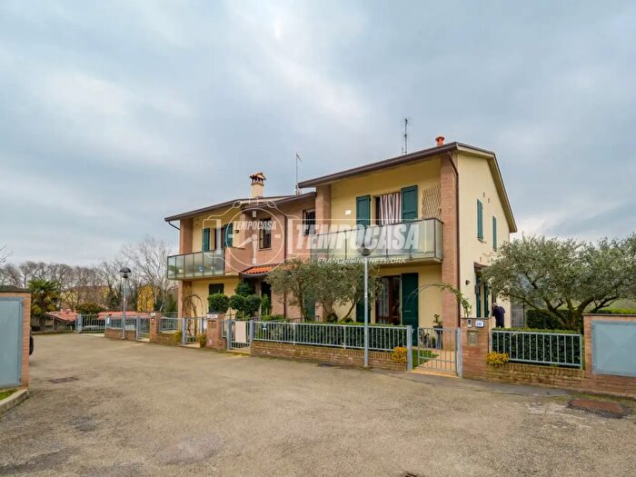 Appartamento trilocale in vendita in Viale Stabilimento F, Brisighella