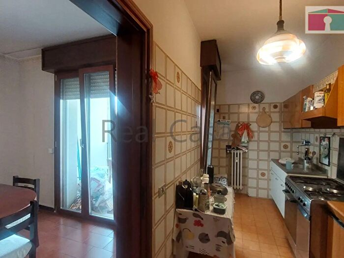 Appartamento con 5 locali in affitto in Via Alassio, Modena