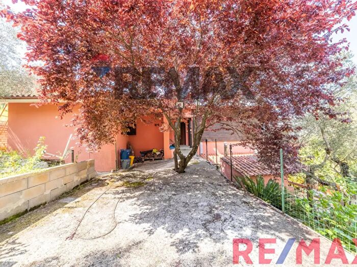 Appartamento trilocale in vendita in Via di Valle Castagna, Sonnino