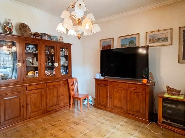 Appartamento con 5 locali in vendita in lGo Giuseppe Veratti, Roma