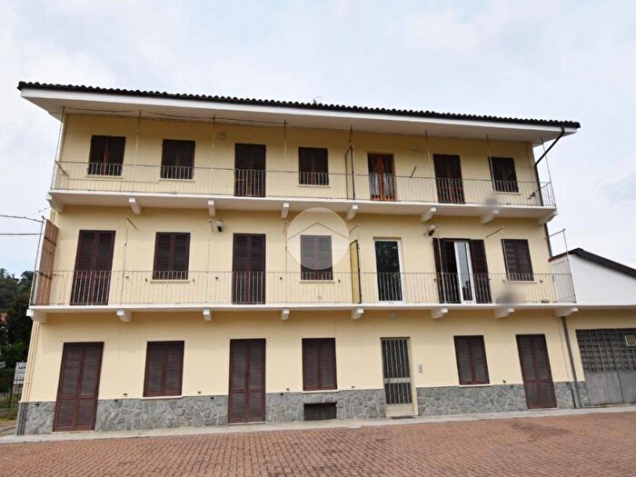 Appartamento bilocale in affitto in Via Castellamonte, Banchette