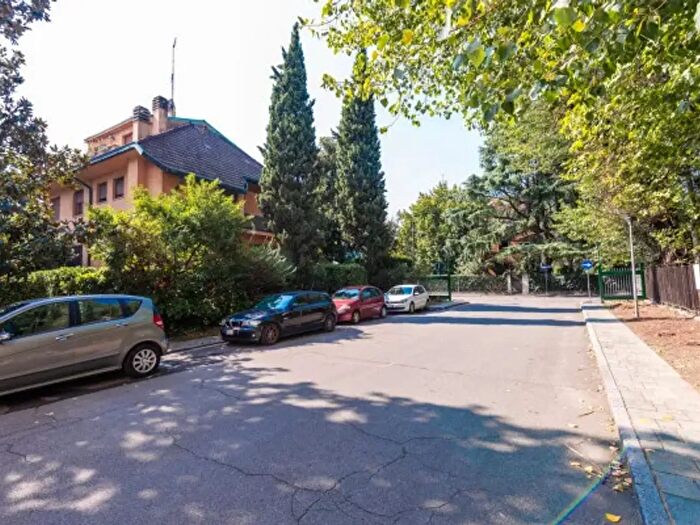 Casa con 6 locali in affitto in Milano