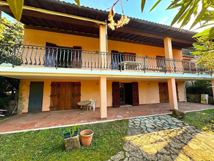 Casa con 8 locali in vendita in Via dei Cavalleggeri, Rosignano Marittimo