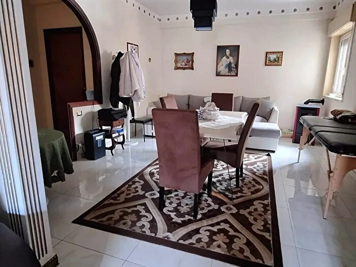 Appartamento trilocale in vendita in Via Santa Maria La Stella, Aci Sant'Antonio