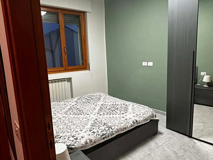 Appartamento monolocale in affitto in Via Val Gardena, Milano