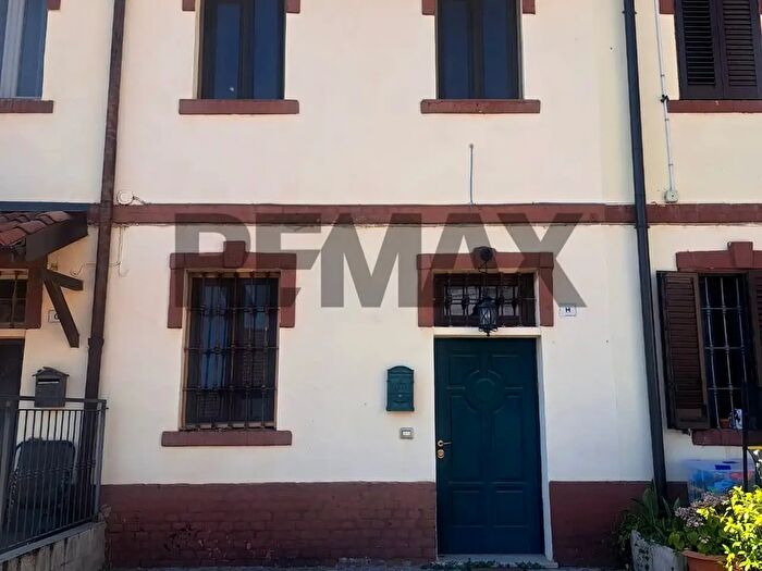 Casa bilocale in vendita in Via Pavia, Certosa Di Pavia