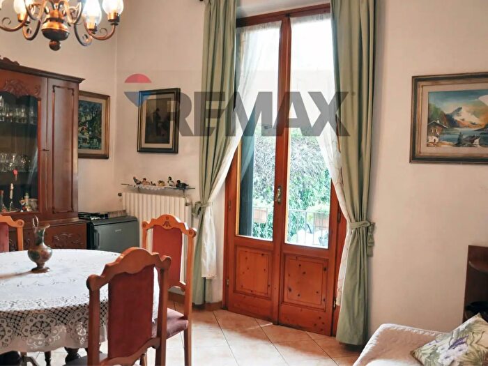 Appartamento quadrilocale in vendita in Via Baccio da Montelupo, Scandicci