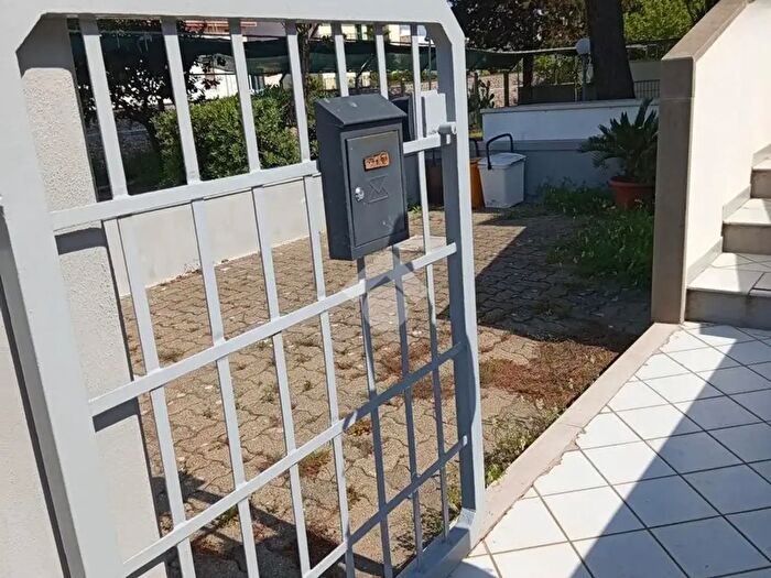 Casa con 5 locali in vendita in Ginosa