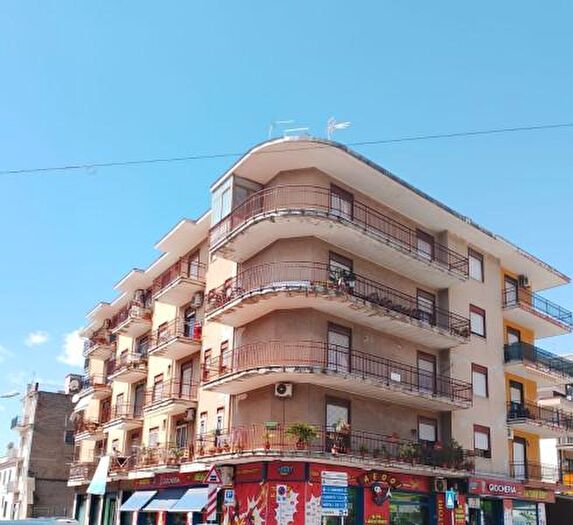 Appartamento trilocale in vendita in Via Libertà, Maddaloni