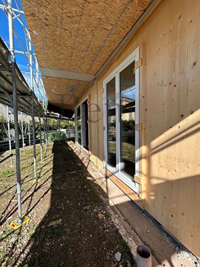 Appartamento con 7 locali in vendita in Via Rota, Treviso