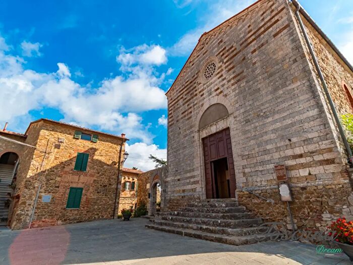 Appartamento bilocale in vendita in Piazzetta della Pieve, Campagnatico