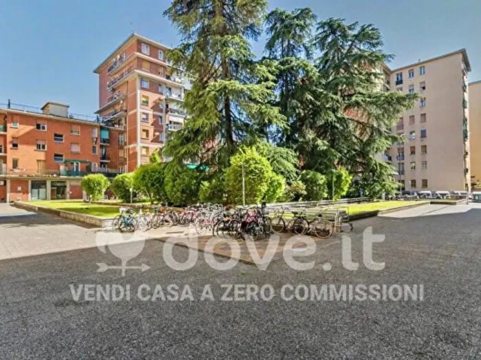 Appartamento trilocale in vendita in Via Friuli Venezia Giulia, Bologna