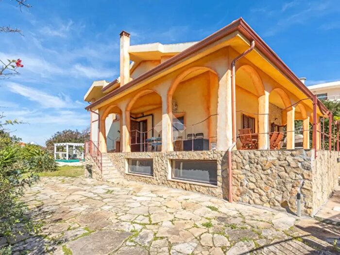 Casa monolocale in vendita in Via dei Ginepri, Quartu SantElena