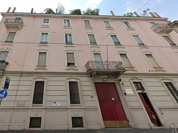 Appartamento quadrilocale in affitto in Via Alfonso Lamarmora, Quadronno Crocetta, Milano