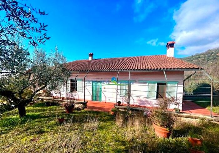 Casa con 5 locali in vendita in Via Castellina, Serravalle Pistoiese