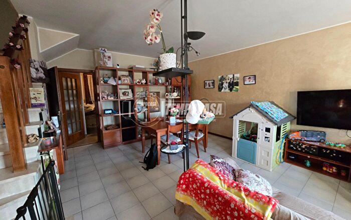 Casa quadrilocale in vendita in Trecenta