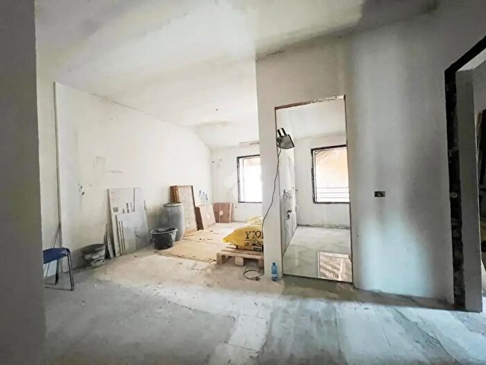 Appartamento trilocale in vendita in Via S Giulio, Cislago