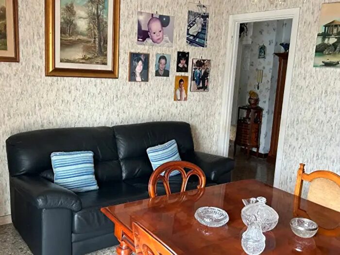 Appartamento trilocale in vendita in Via Alatri, Roma