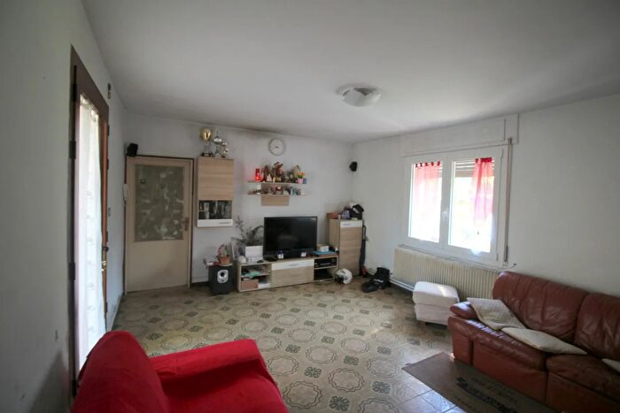 Casa con 10 locali in vendita in Vittorio Veneto