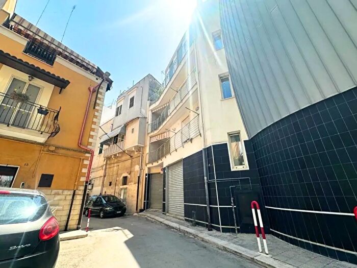 Appartamento bilocale in vendita in Via Ruggiero Scommegna, Barletta