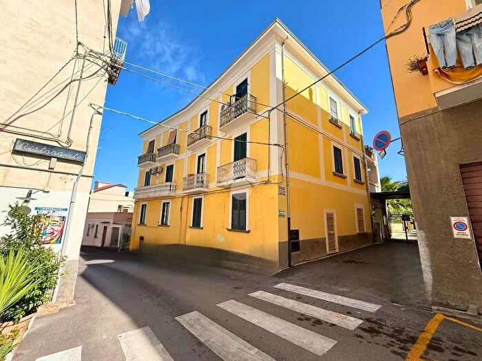 Appartamento bilocale in vendita in Corso Ruggero Bonghi, Rodi Garganico