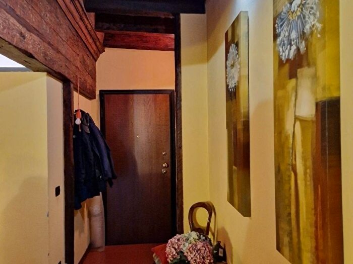 Appartamento trilocale in affitto in Via Giuseppe Garibaldi, Centro Storico, Ferrara