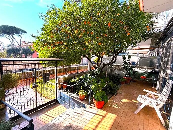 Appartamento quadrilocale in vendita in Via Pagliano, Portici