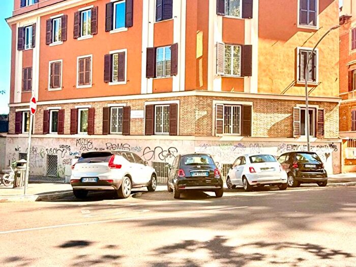 Appartamento bilocale in affitto in Via Nicola Fabrizi, Trastevere, Roma